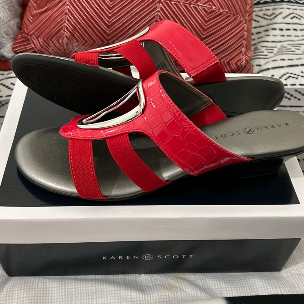 Red slides, can be dressed up or down